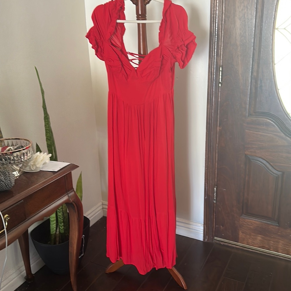 Flowy red puff sleeve dress
